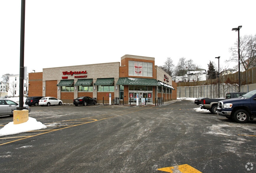 Primary Photo Of 220 Grafton St, Worcester Drugstore For Lease