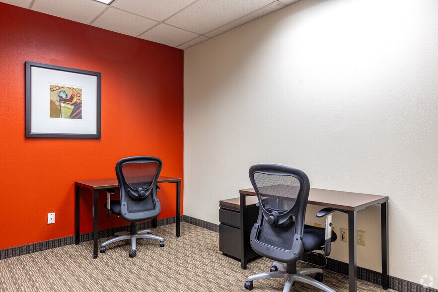 More Photos Of 9330 Lyndon B Johnson Fwy, Dallas Office For Lease