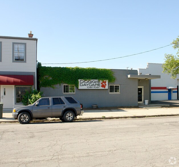 More Photos Of 401 E Mound St, Columbus Veterinarian Kennel For Sale