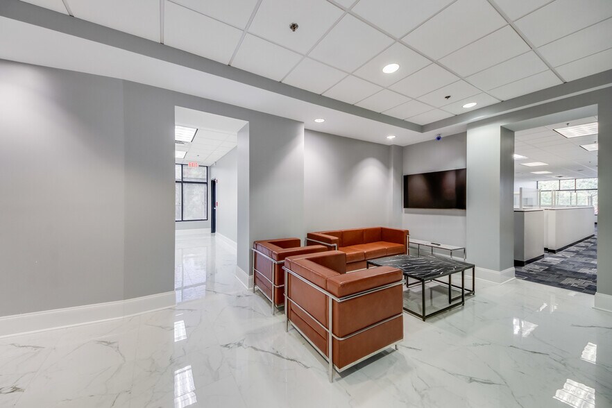 More Photos Of 2700 N Berkeley Lake Rd, Duluth Office For Sale