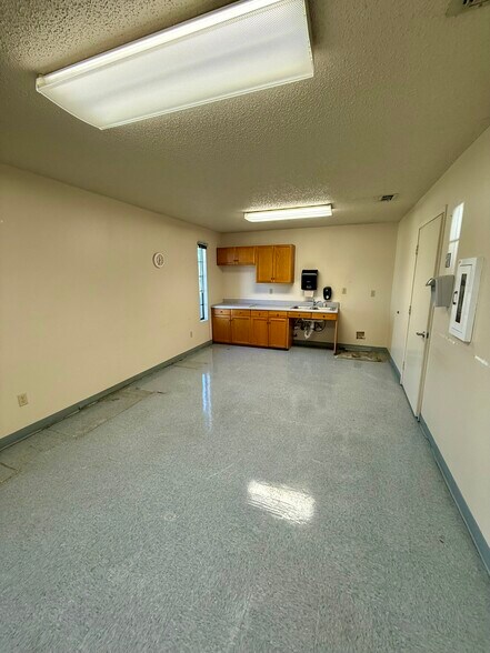 More Photos Of 3606 Profit Pl, Temple Office For Sale