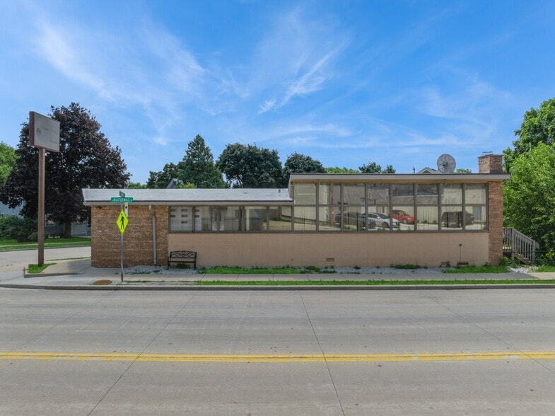 More Photos Of 8801 W National Ave, West Allis Medical For Sale