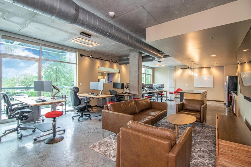 Primary Photo Of 101 S 12th St, Tampa Apartments For Lease