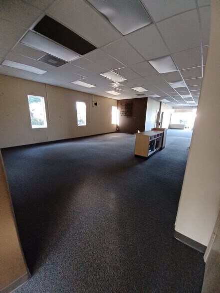 More Photos Of 6062-6074 SE Federal Hwy, Stuart Storefront Retail Office For Sale