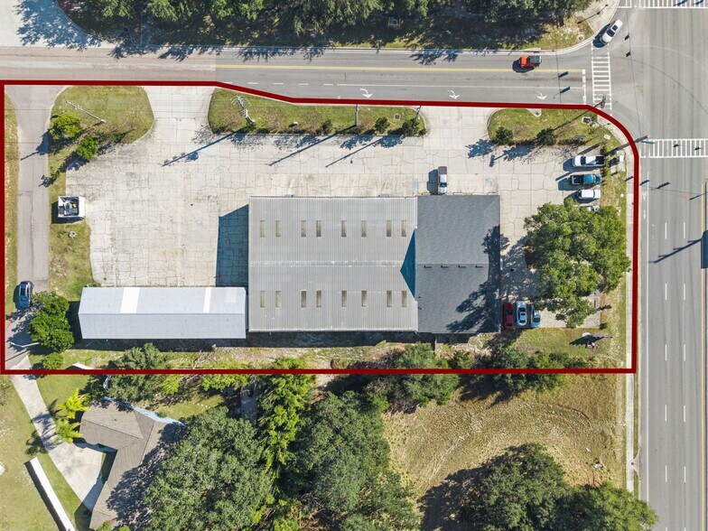 More Photos Of 320 S Tubb St, Oakland Warehouse For Sale