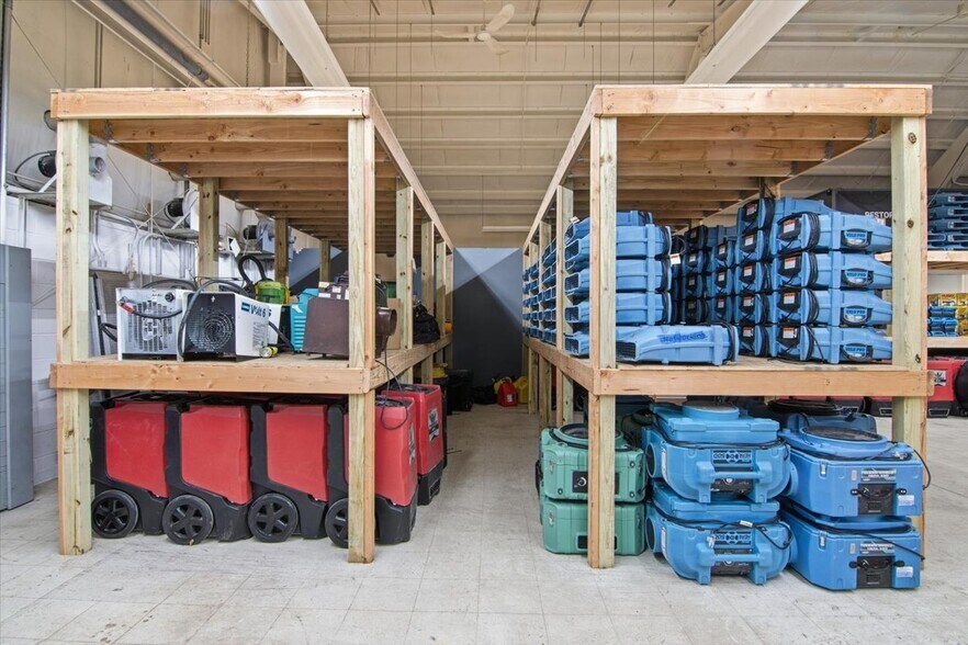 More Photos Of 2 Wilson Dr, Sparta Warehouse For Lease