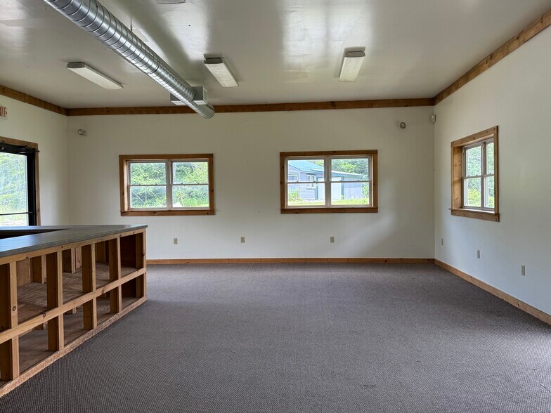 More Photos Of 8570 VT Route 9, Woodford Warehouse For Sale