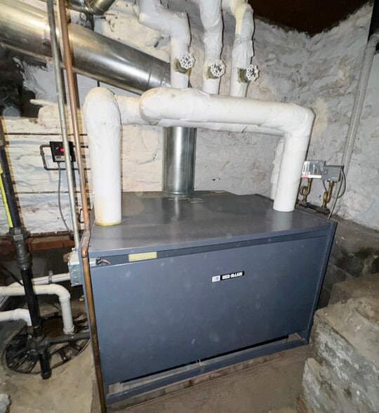 More Photos Of 177 7th Ave, Brooklyn General Retail For Sale