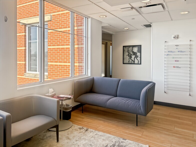 More Photos Of 139-159 Crocker Park Blvd, Westlake Coworking Space