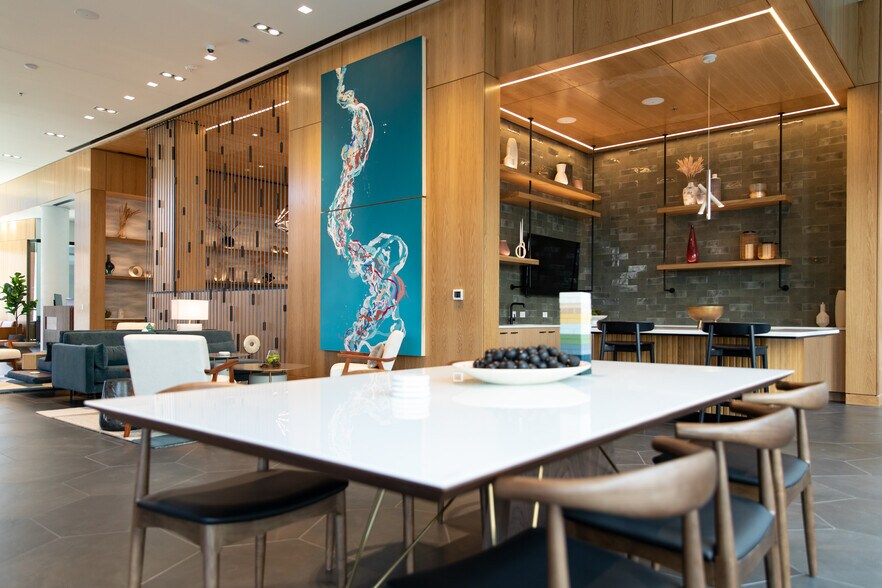 More Photos Of 400 Hull St, Richmond Office For Lease