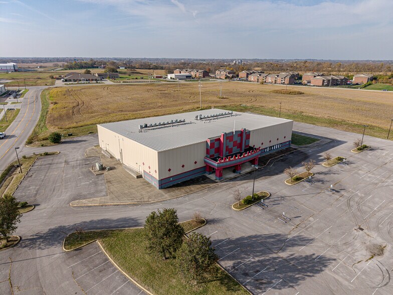 More Photos Of 250 Breighton Cir, Shelbyville Movie Theatre For Sale