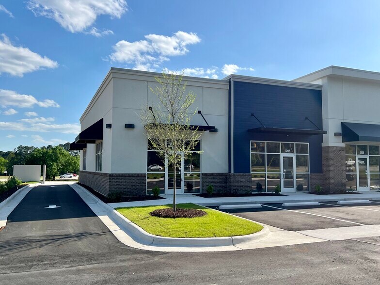 More Photos Of 1205 Robeson St, Fayetteville Storefront Retail Office For Lease