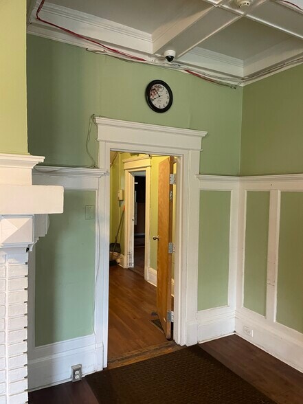 More Photos Of 1101 N Mangum St, Durham Storefront Retail Office For Lease