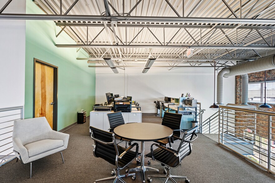 More Photos Of 7330 Exchange Dr, Orlando Warehouse For Sale