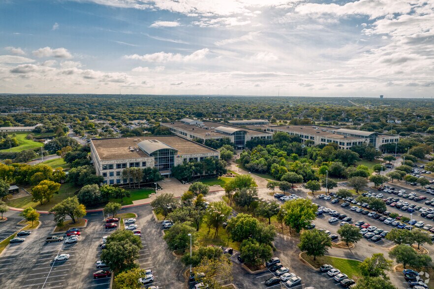 More Photos Of 7700 W Parmer Ln, Austin Unknown For Lease