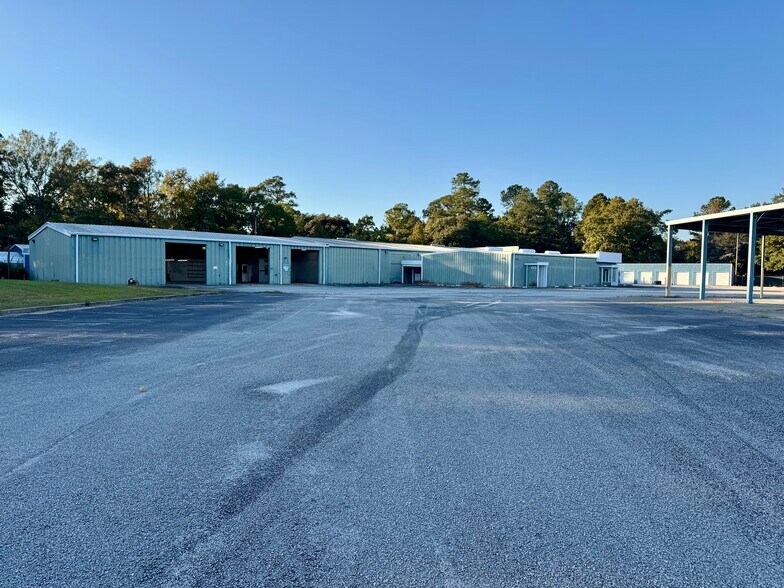 More Photos Of 470 Nelson Ferry Rd, Moncks Corner Warehouse For Lease