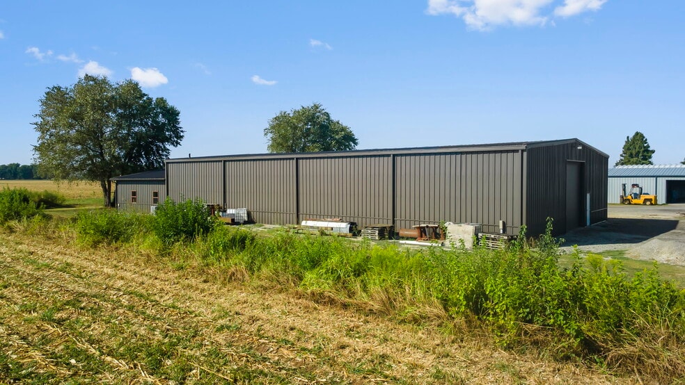 More Photos Of 2948 State Highway V, Matthews Light Manufacturing For Sale