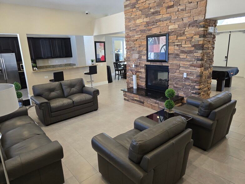 More Photos Of 4300 N Lamont St, Las Vegas Apartments For Sale