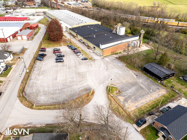 More Photos Of 1750 17th St, Paris Manufacturing For Lease