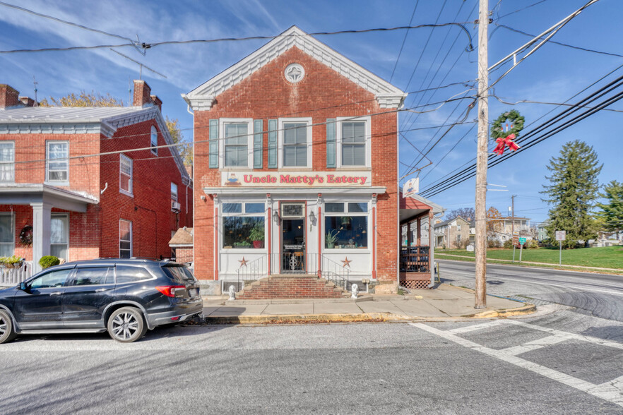 Primary Photo Of 142 Church St, New Windsor Restaurant For Sale