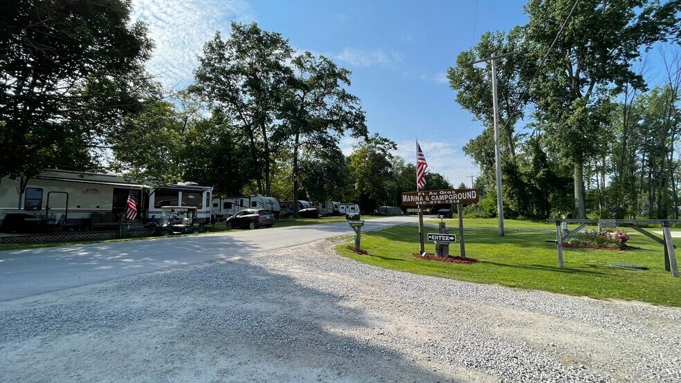 More Photos Of 2325 Green Dr, Au Gres Specialty For Sale