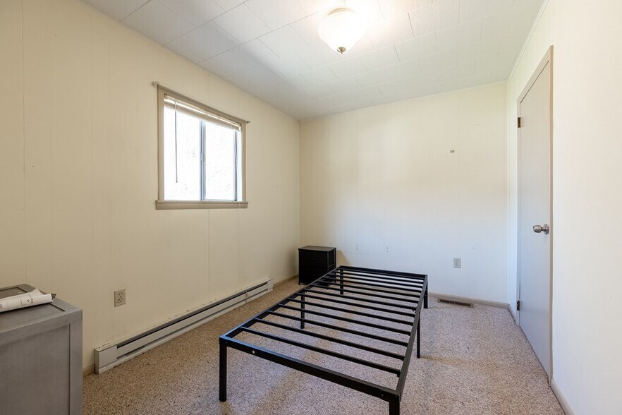 More Photos Of 171 Market St, Marion Multifamily For Sale
