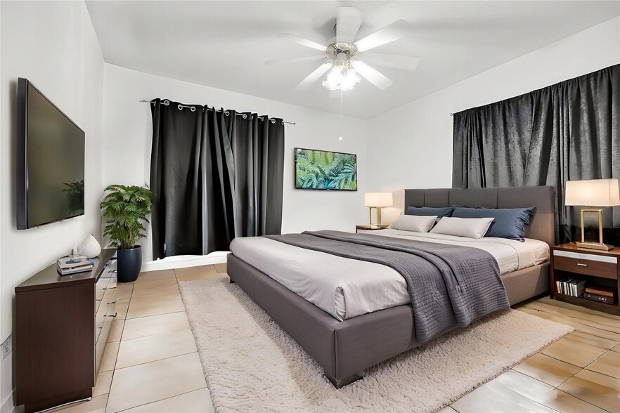 More Photos Of 2024 Alton Rd, Miami Beach Apartments For Sale