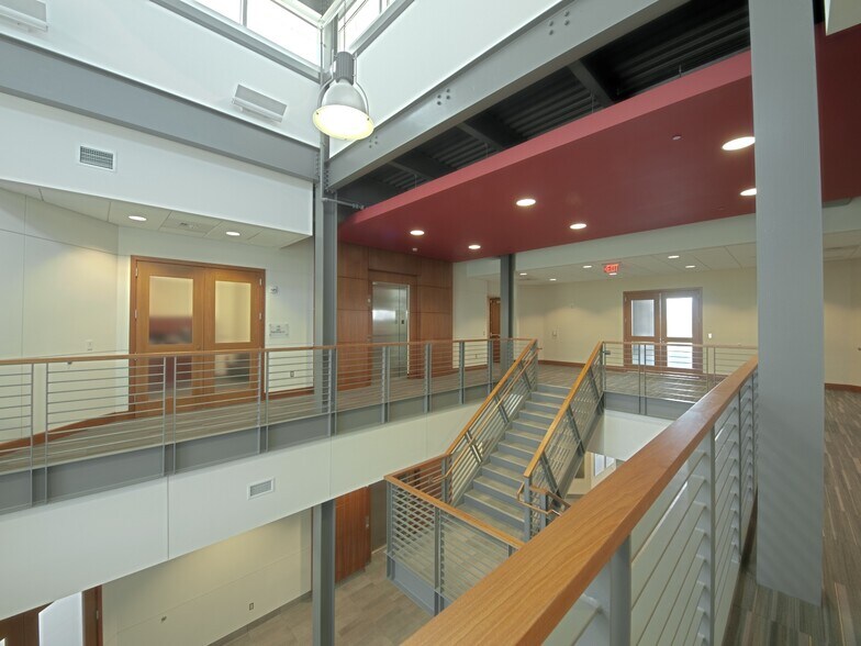 More Photos Of 1720 Spillman Dr, Bethlehem Office For Sale