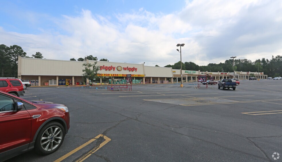 Primary Photo Of 104-168 River Square Plz, Bessemer Unknown For Lease