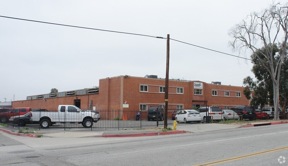 More Photos Of 14815 S Broadway, Gardena Manufacturing For Lease