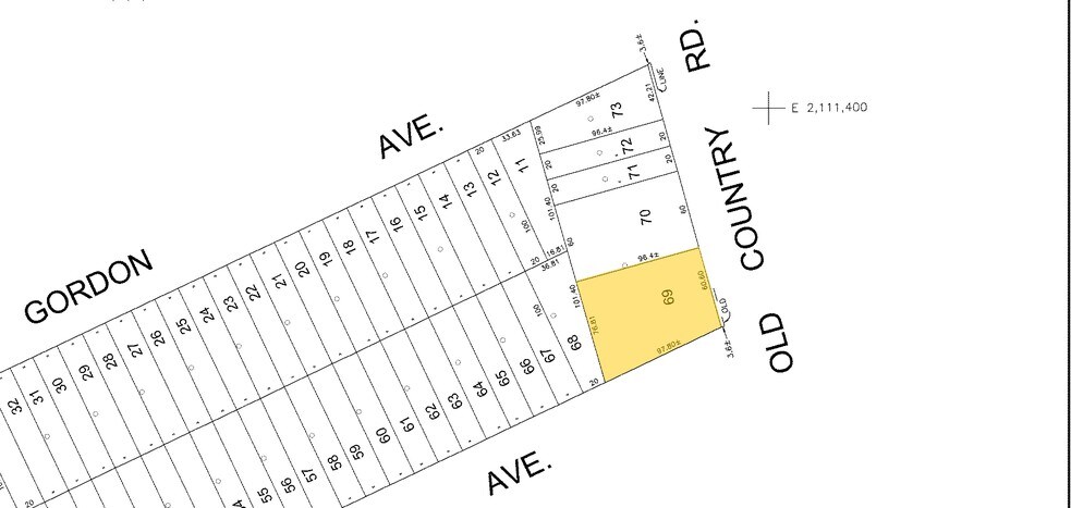 More Photos Of 435-437 Old Country Rd, Westbury Freestanding For Lease