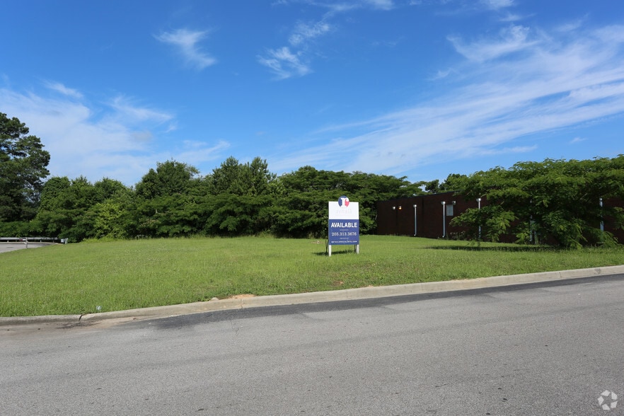 More Photos Of 3340 Pelham Pky, Pelham Land For Lease