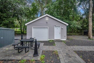 More Photos Of 440 Middle Country Rd, Middle Island Apartments For Sale