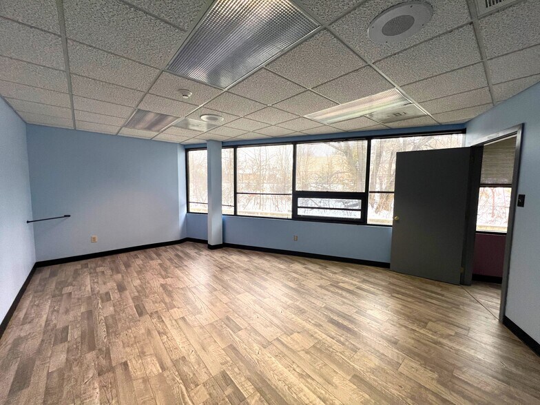 More Photos Of 250 W Lancaster Ave, Paoli Medical For Lease