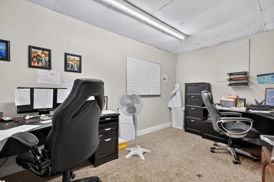 More Photos Of 3319 13th St, Saint Cloud Warehouse For Sale