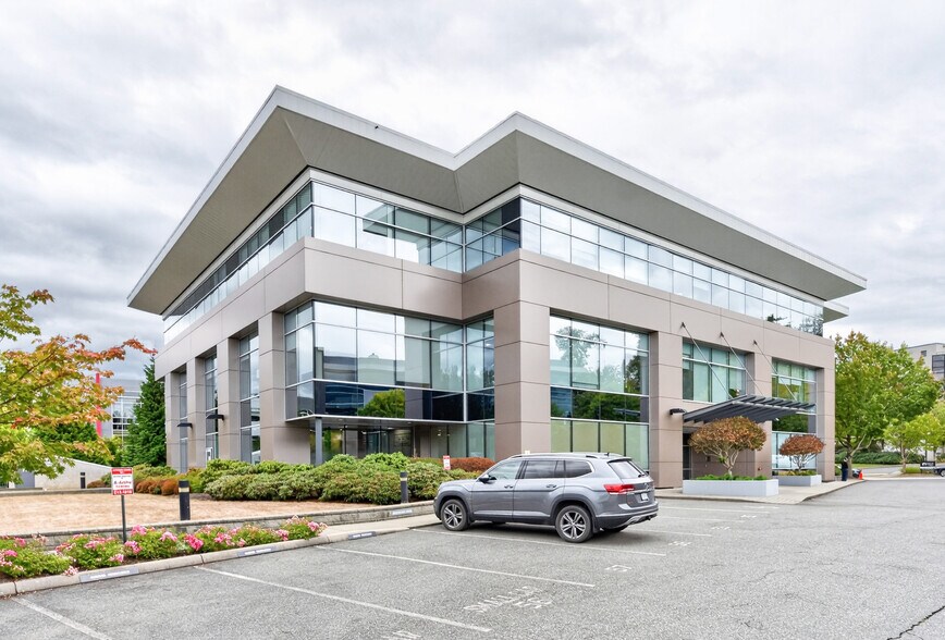 More Photos Of 8047 199th St, Langley Office For Sale