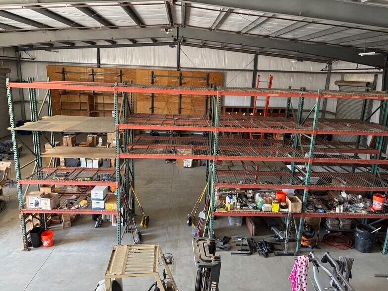 More Photos Of 992 Marchy Ln, Ceres Distribution For Sale