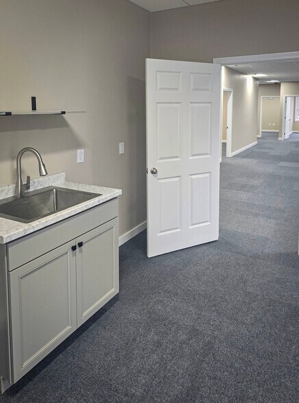 More Photos Of 249 South St, Plainville Office For Lease