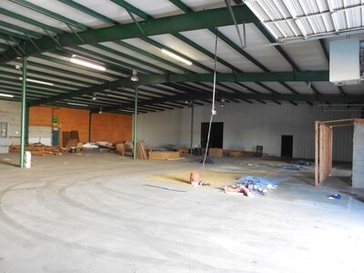 More Photos Of 3135 S Scenic Ave, Springfield Distribution For Lease