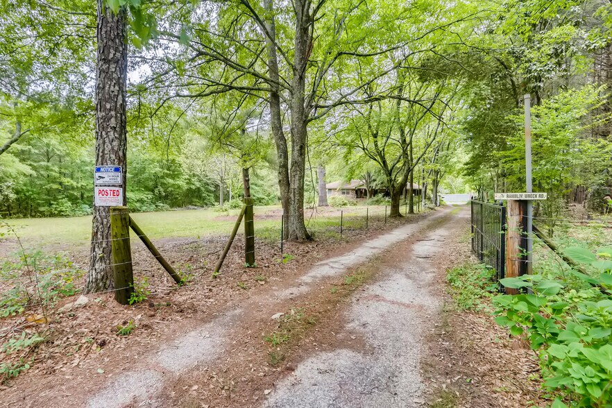 More Photos Of 3920 Hiram Lithia Springs Rd, Powder Springs Land For Sale