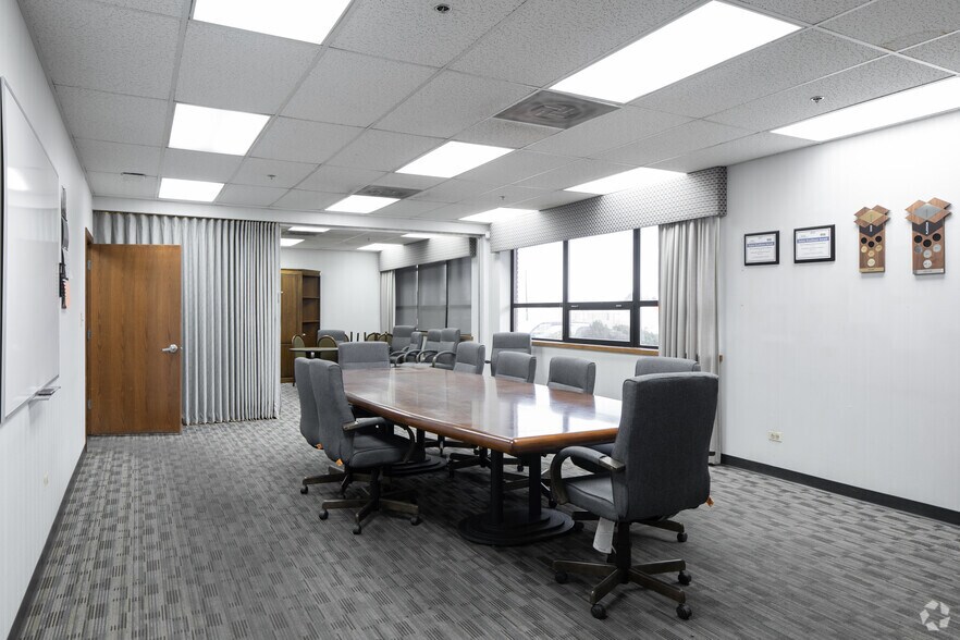 More Photos Of 4221 Monaco St, Denver Warehouse For Lease