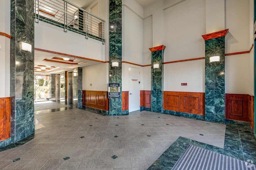 More Photos Of 2470 St Rose Pky, Henderson Unknown For Lease