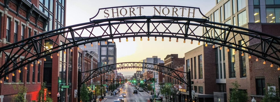 More Photos Of 457-459 N High St, Columbus Storefront Retail Residential For Lease