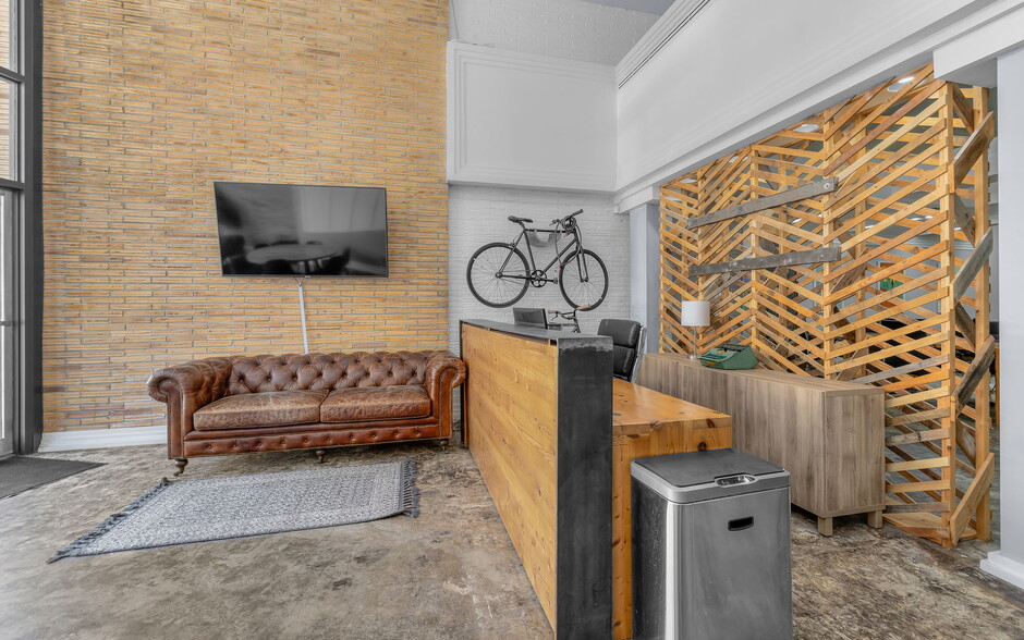 More Photos Of 211 W Freemason St, Norfolk Office Residential For Sale