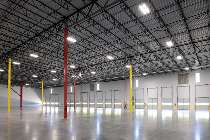 More Photos Of 107 Boggs Rd, Villa Rica Distribution For Lease