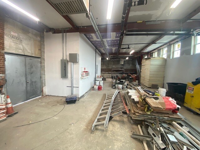 More Photos Of 264 41st St, Brooklyn Warehouse For Lease