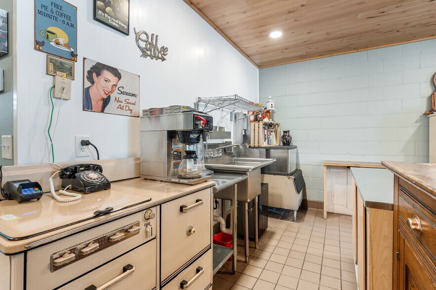 More Photos Of 116 Mill S St, Brownsdale General Retail For Sale