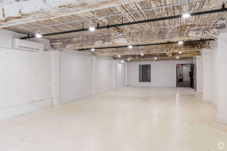 More Photos Of 61-67 West St, Brooklyn Office For Lease