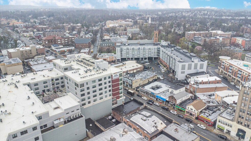 More Photos Of 606 Bloomfield Ave, Bloomfield Storefront Retail Office For Sale