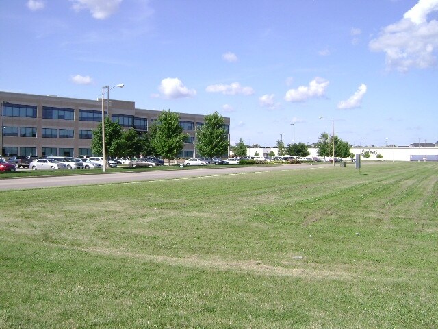 More Photos Of 3130 Wabash Ave, Springfield Land For Sale